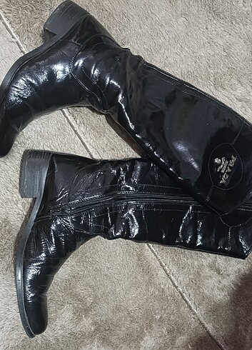 37 Beden siyah Renk Prada kadın çizme 