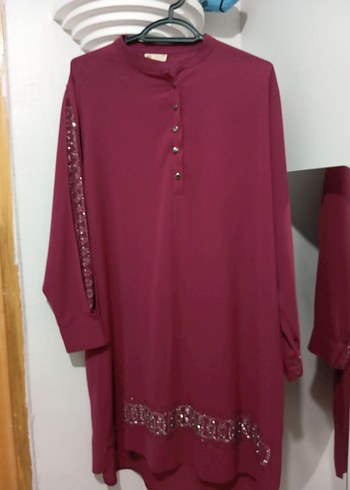 Bordo Uzun Kollu Nakışlı Kadın Tunik