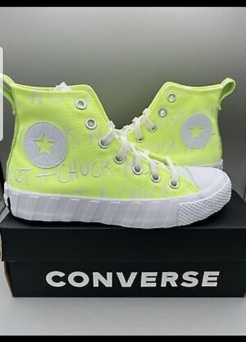 Converse chuck model