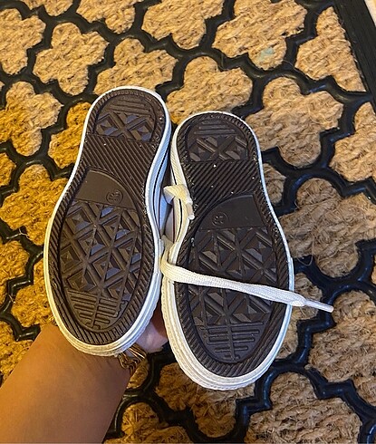 23 Beden Converse çocuk ayakkabısı