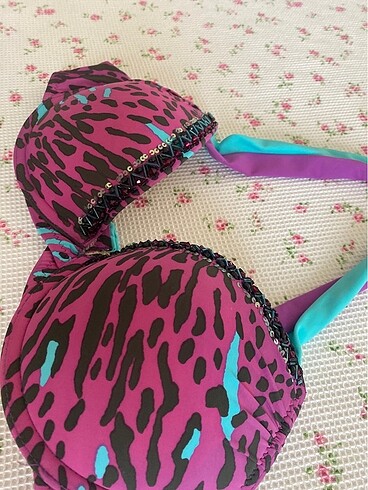40 Beden Şık ve kaliteli kumaş bikini takımı