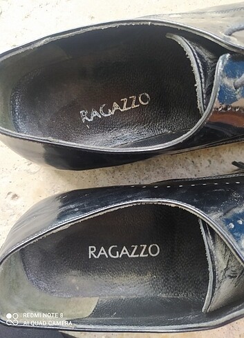 Ragazzo ayakkabı