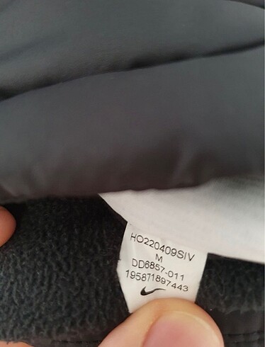 m Beden siyah Renk Nike mont
