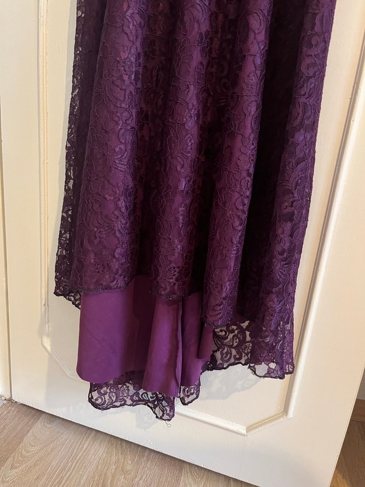 Mor Uzun Kollu Nakışlı Dantelli Kadın Elbise - Görsel 3