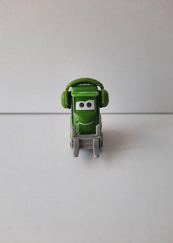 disney pixar cars arabalar adam parke pitty