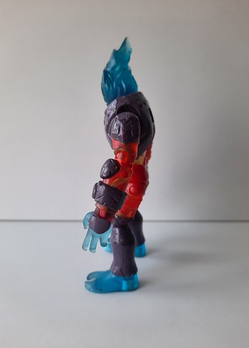 Beden ben10 heatblast ateş topu figür