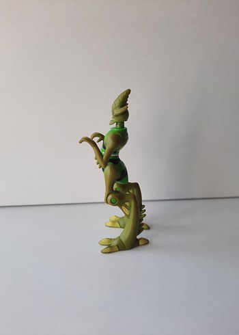  ben10 crashhopper çarpan çekirge