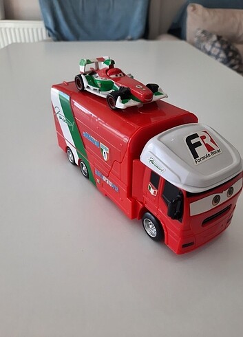 Disney pixar cars arabalar sal tır