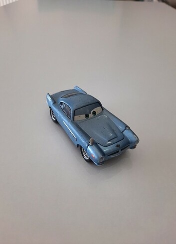 disney pixar cars arabalar finn mcroket