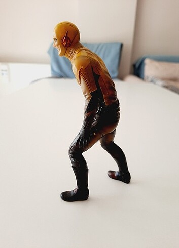  Kotobukiya reverse the flash