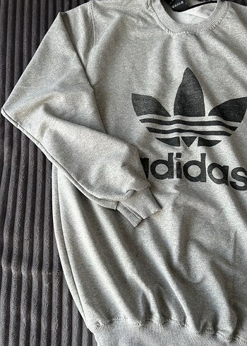 Gri Adidas Baskılı Erkek Sweatshirt - Görsel 2