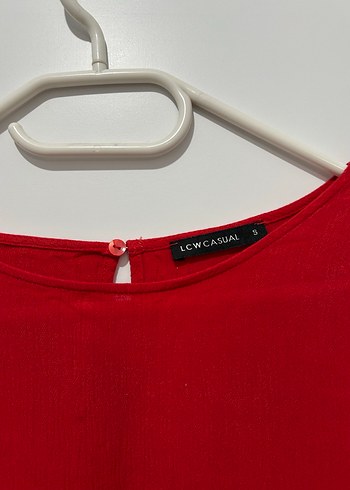 Kısa Kollu Kırmızı Bluz - Görsel 3