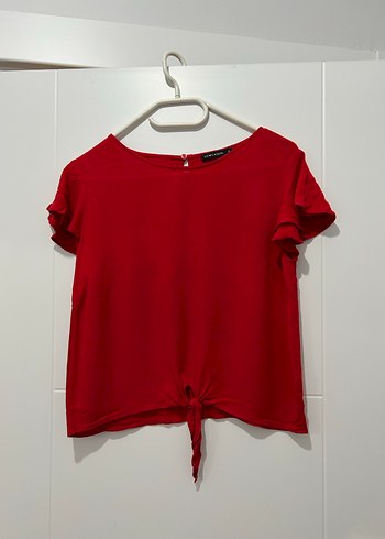 Kısa Kollu Kırmızı Bluz - Görsel 2