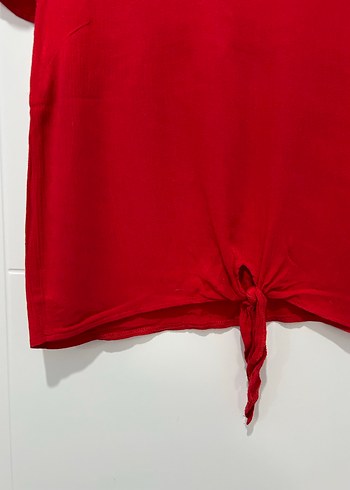Kısa Kollu Kırmızı Bluz - Görsel 4