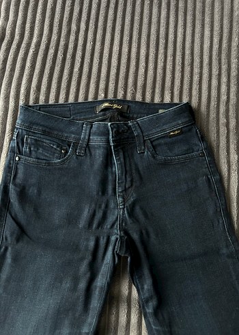 Mavi kadın Lacivert Dar Kesim Midi Kot Pantolon - Görsel 4