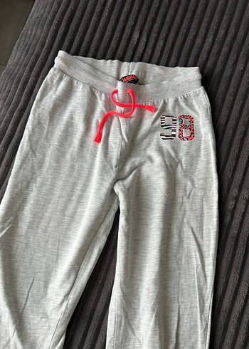 Gri Nakışlı Kız çocuk Eşofman Altı - Görsel 4