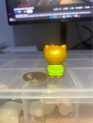 Hello kitty