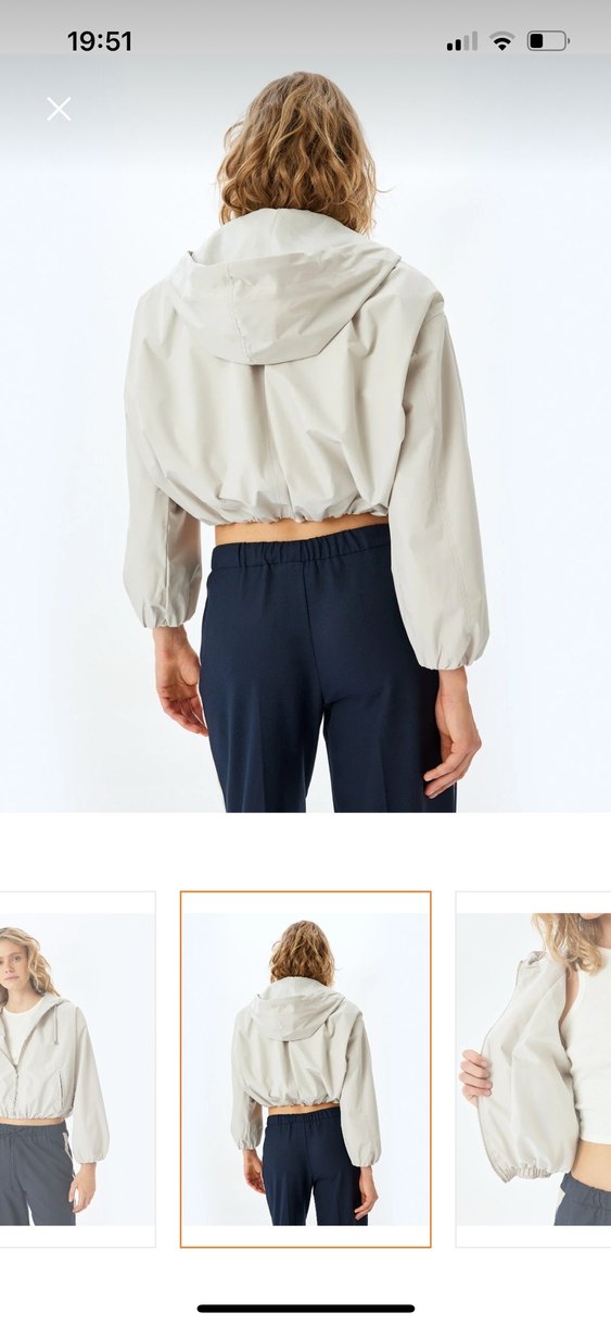 Bej Mini Fermuarlı kadın yağmurluk - Görsel 3