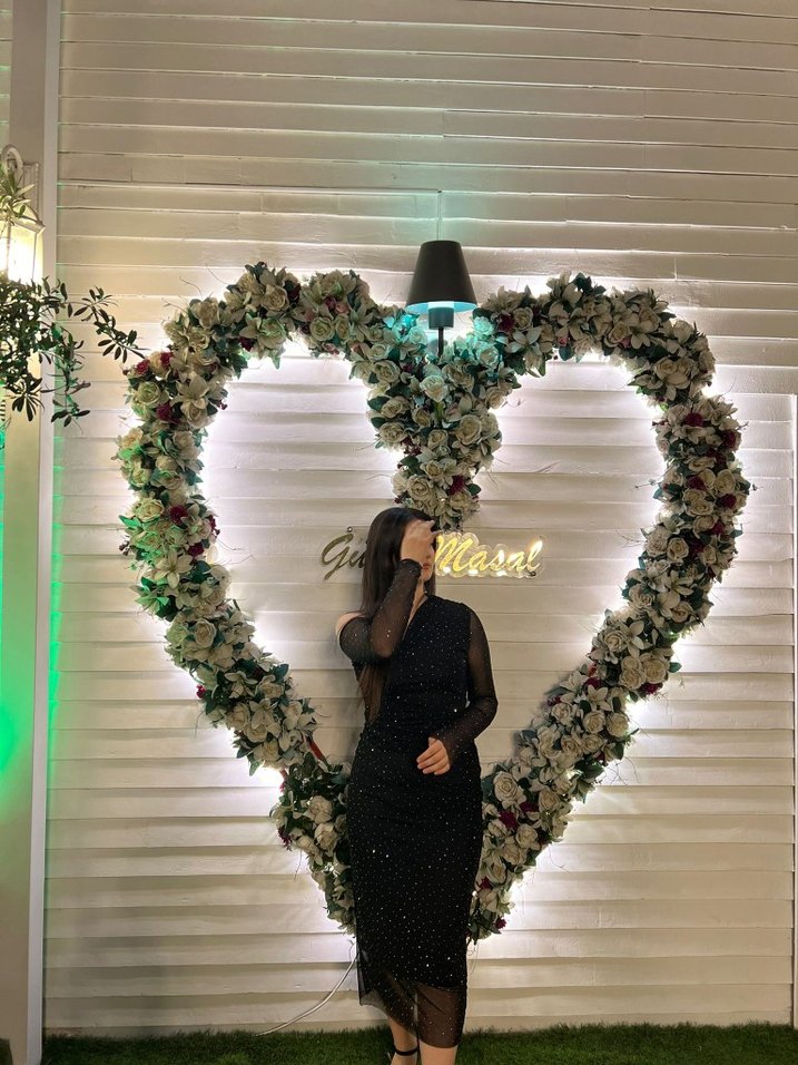 Uzun Kollu Siyah Payetli Straplez Elbise - Görsel 3