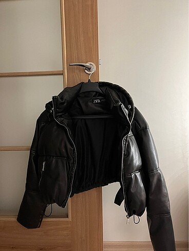 Zara mont