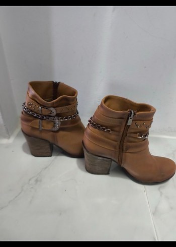 Kahverengi Zincirli Kadın Biker Bot - Görsel 2