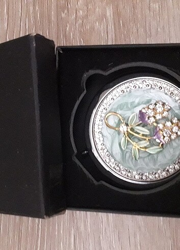 Küçük cep Aynası