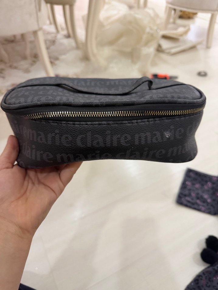 Marie Claire Siyah Baskılı Makyaj Çantası - Görsel 2