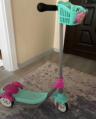 FERENLİ SEPETLİ SCOOTER