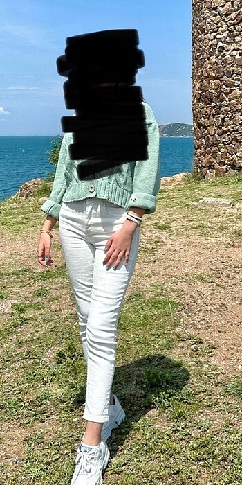 Beyaz pantolon jean