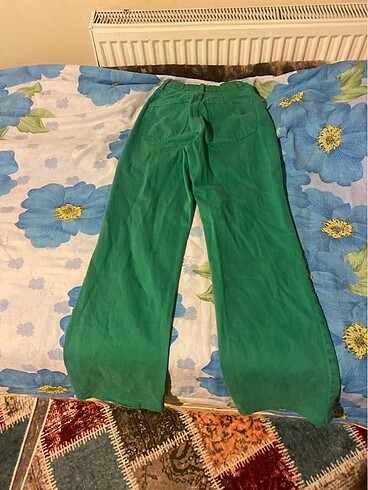 34 Beden yeşil bol paça pantolon