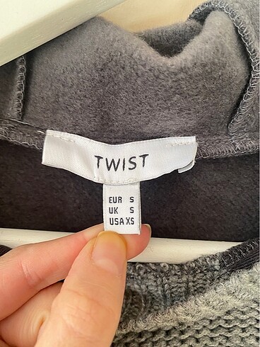 Twist Twist kapüşonlu triko kazak