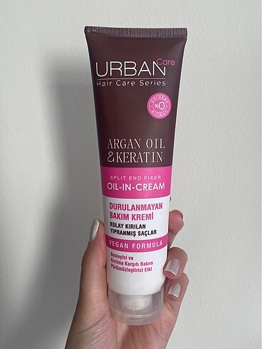 Urban Care Argan oil ve Keratin durulanmayan saç kremi