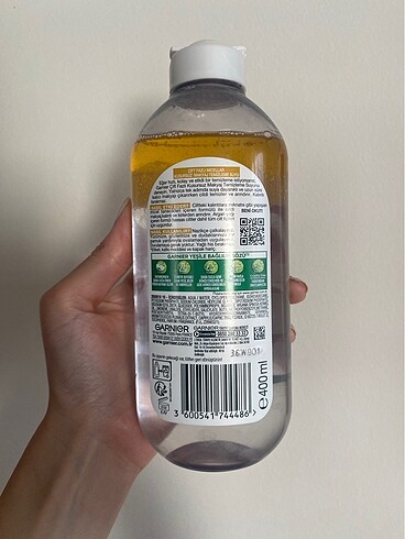 Garnier Garnier Çift Fazlı temizleme suyu