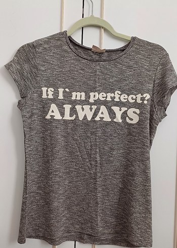 Gri Baskılı Kısa Kollu Fitted Tişört