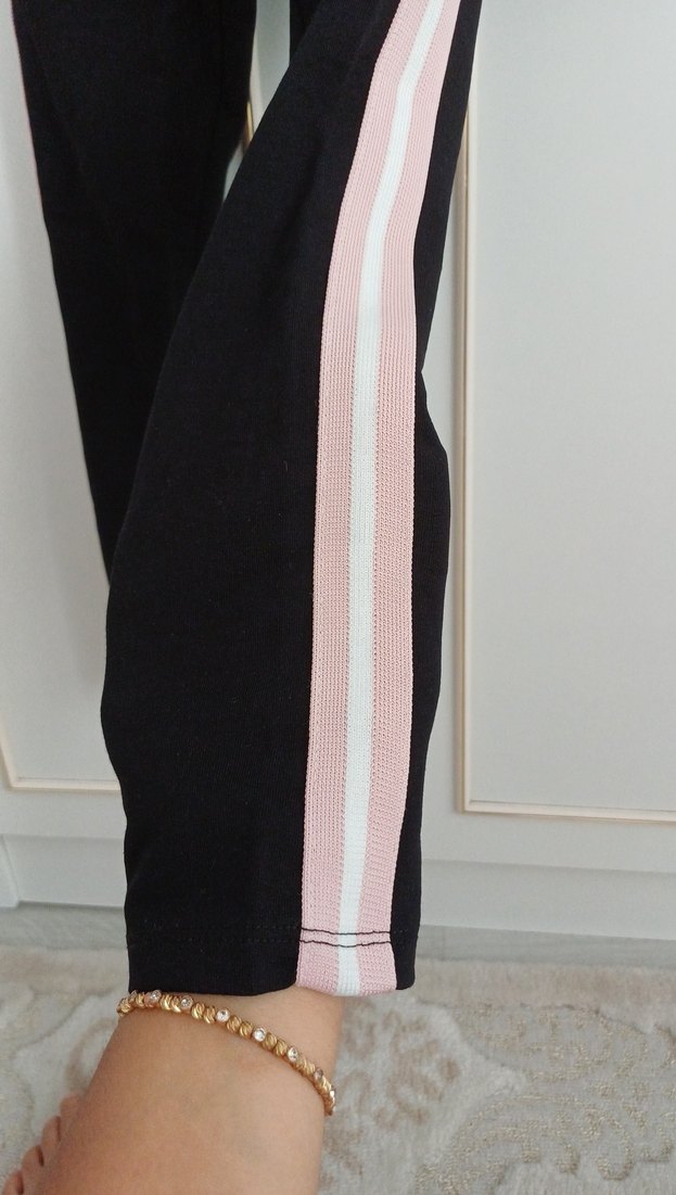 Pembe Şeritli Siyah tayt - Görsel 2