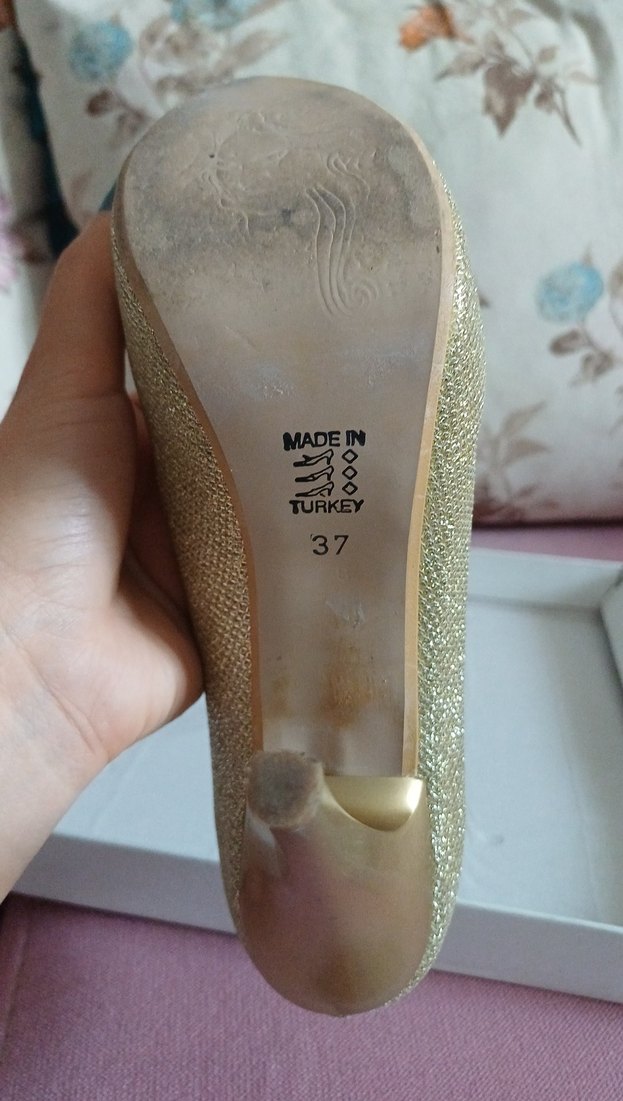 Altın Renkli Glitter Stiletto Topuklu Kadın Ayakkabı - Görsel 2