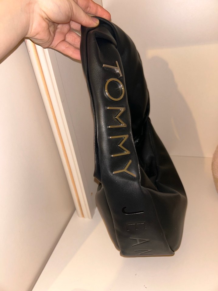 Tommy Siyah Deri Kadın Omuz Çantası - Görsel 2