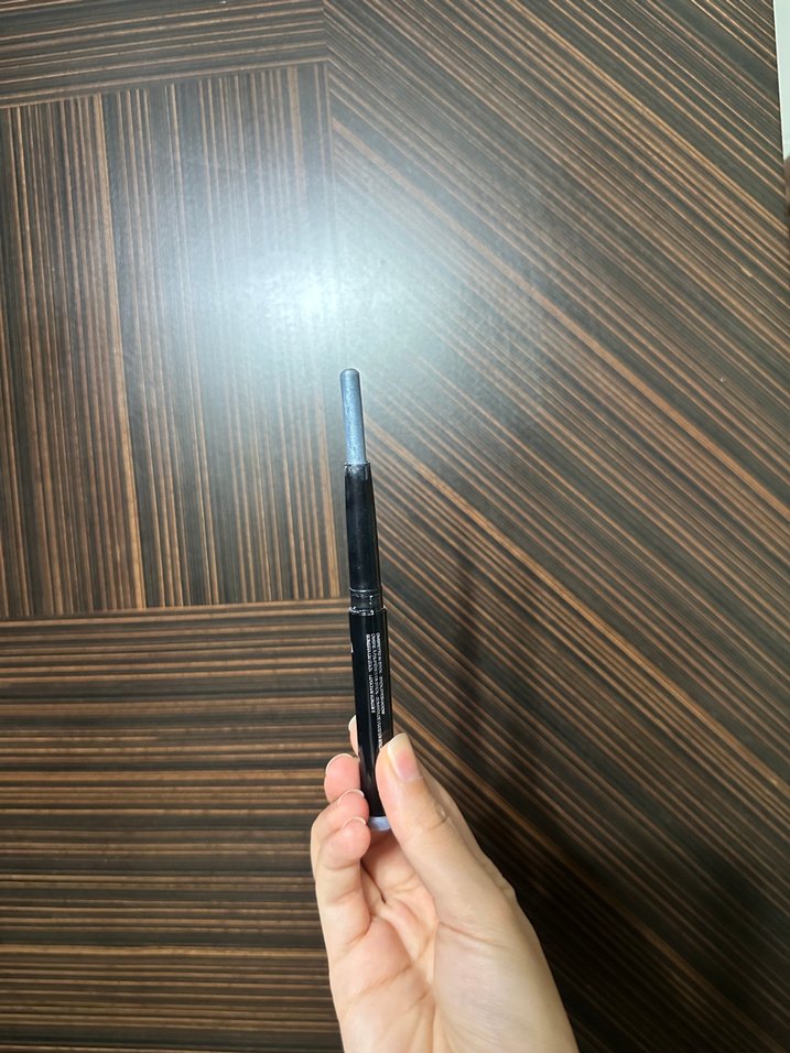 KIKO Parlak simli kalem far - Görsel 4