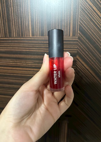 Flormar Koyu Kırmızı likit allık ruj - Görsel 2