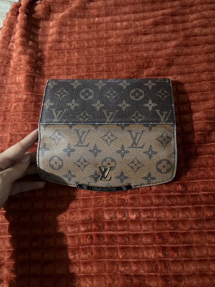 Louis Vuitton Mor Baskılı Deri Kadın Cüzdanı - Görsel 3