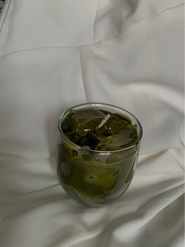 El yapımı matcha latte mum