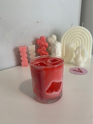 Diğer İce strawberry latte mum