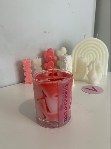 Beden beyaz Renk İce strawberry latte mum