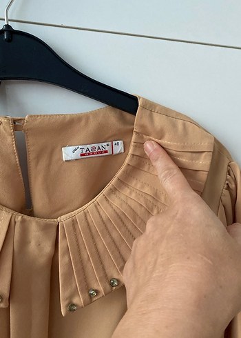 Diğer Bej Pilili Yaka Detaylı Kadın Gömlek