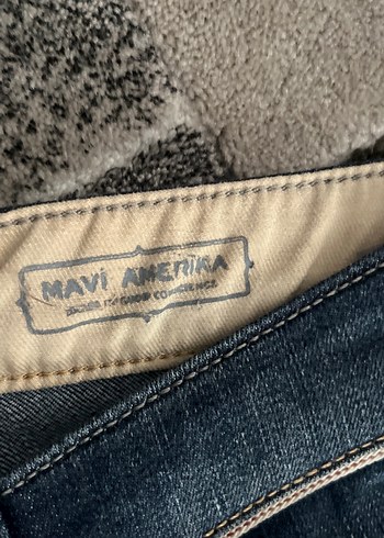 Kadın Lacivert Kemerli Bol Paça Jean - Görsel 4