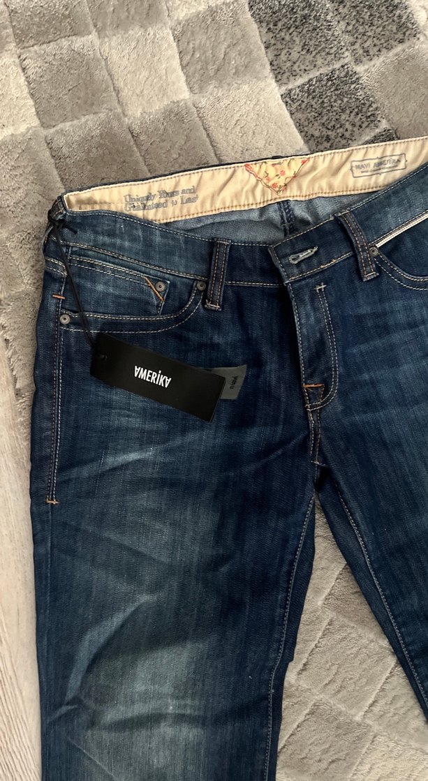 Kadın Lacivert Kemerli Bol Paça Jean - Görsel 3