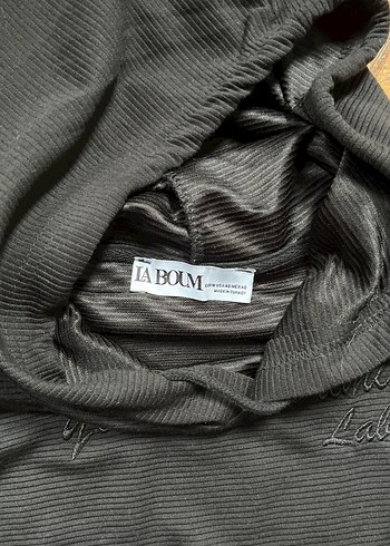 Siyah Kapüşonlu Kadın Sweatshirt - Görsel 3