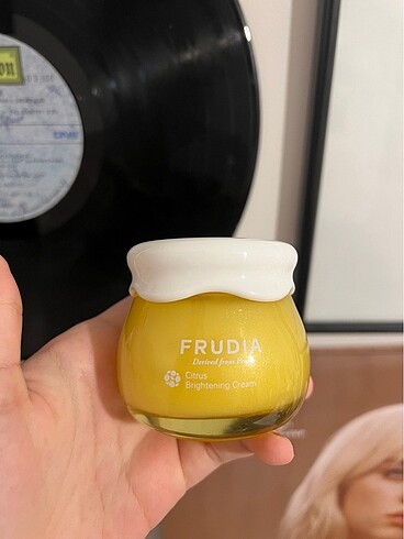 FRUDIA krem