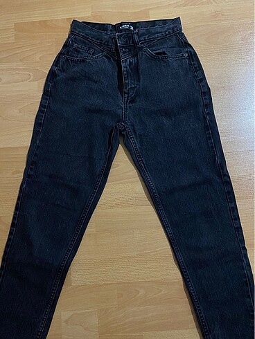 Pull and Bear Pull and bear siyah jean