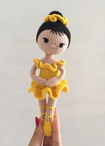 Amigurumi balerin oyuncak bebek 